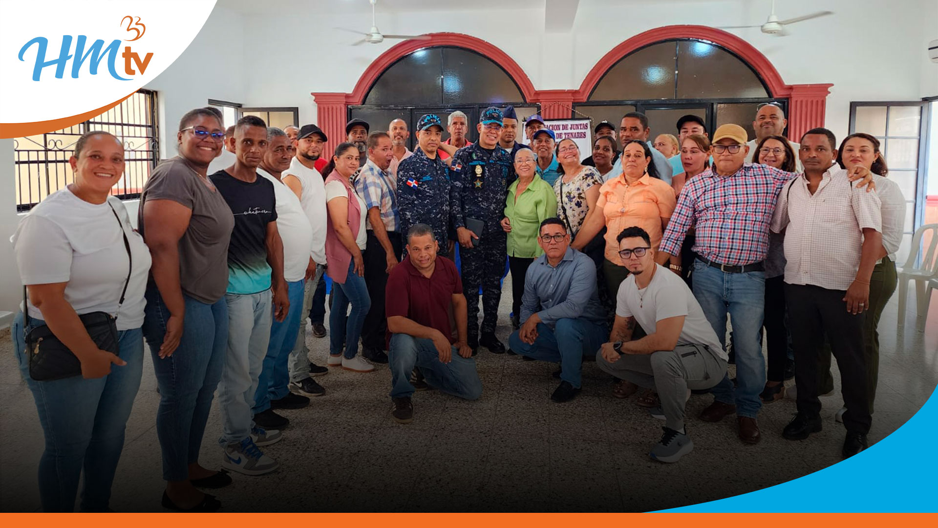 Policía Nacional y Asociación de Juntas de Vecinos de Tenares abordan temas de seguridad ciudadana