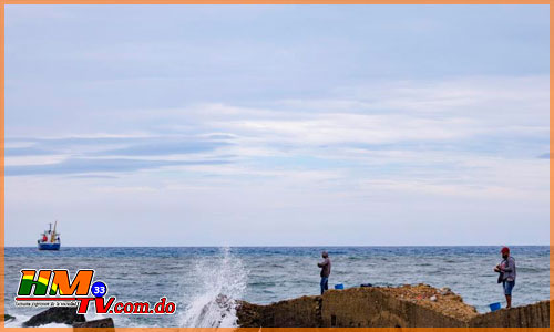 Indomet advierte fuerte oleaje de hasta nueve pies y temperaturas estables