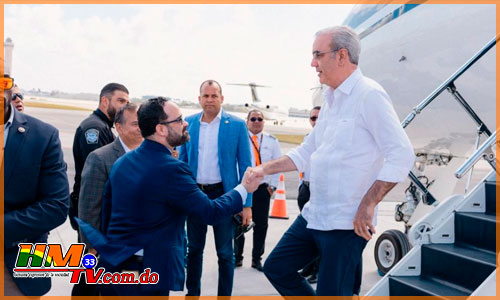 Luis Abinader llega a Miami para participar en cumbre convocada por Donald Trump